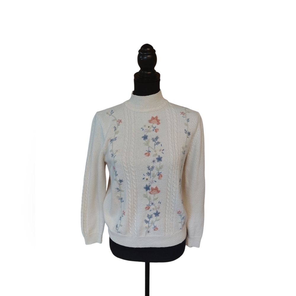 vtg embroidered floral cottagecore sweater